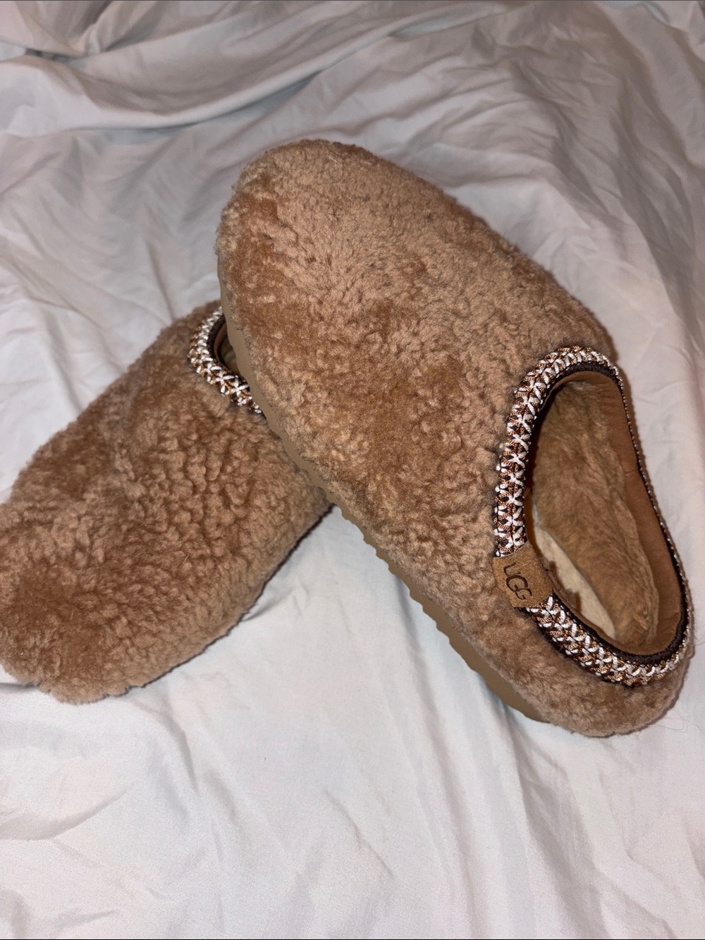 UGG Women's Tasman Maxi Curley slipper